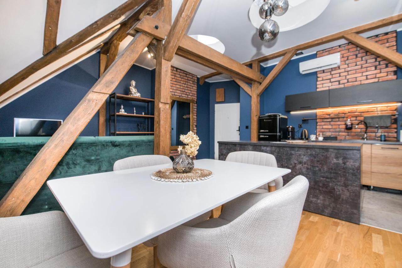 Uroczy Apartament Gliwice Kültér fotó